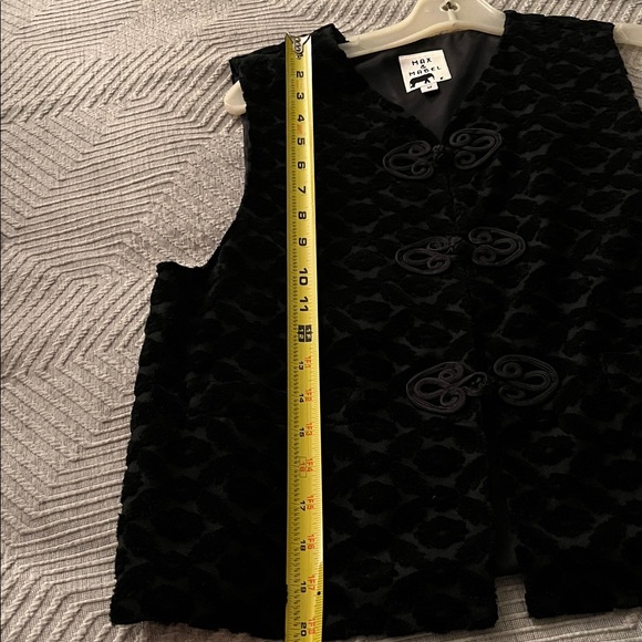 Max & Mabel Velvet Vest Black - Picture 8 of 8